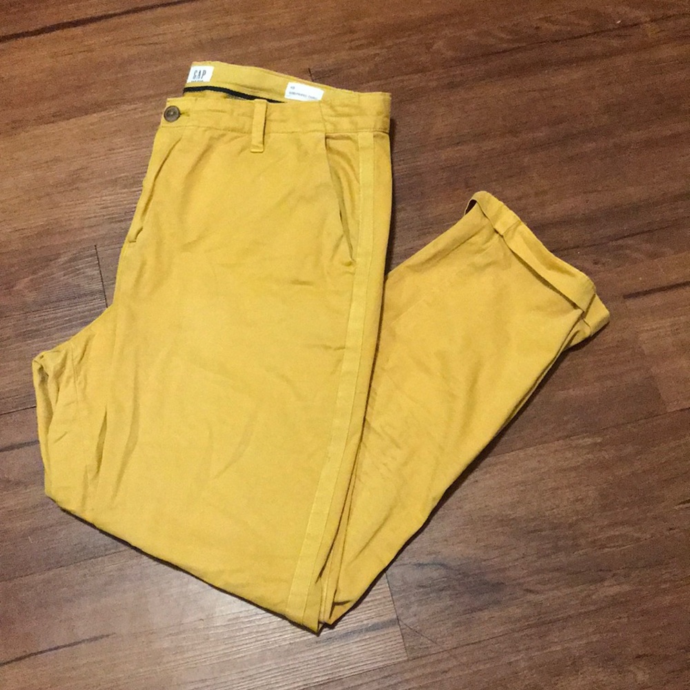 GAP - Girlfriend Chino